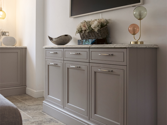 An in-frame Shaker media wall unit